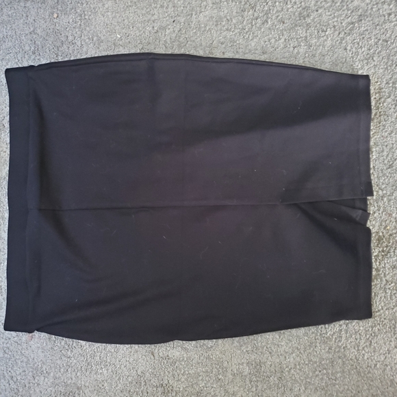NWT TORRID BLACK SKIRT 2X - Picture 4 of 8